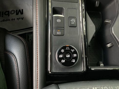 Used 2023 Nissan Pathfinder Rock Creek AWD/4WD image 23