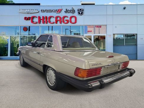 Used 1988 Mercedes-Benz 560 SL image 3