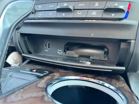 Used 2022 Maserati Ghibli Modena Q4 image 29