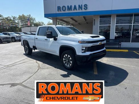 Used 2025 Chevrolet Silverado 2500 Custom w/ Custom Value Package AWD/4WD image 1