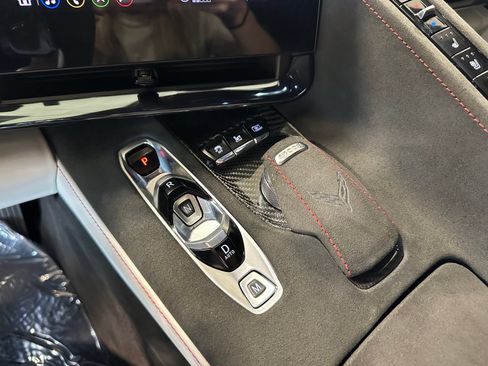 Used 2023 Chevrolet Corvette Stingray Premium Conv w/ Z51 Performance Package RWD image 39