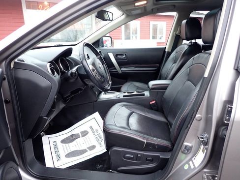 Used 2010 Nissan Rogue SL w/ Premium Pkg image 8