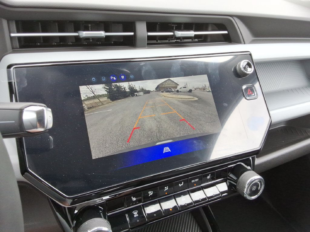 New 2027 Chevrolet Bolt LT w/ Comfort Package FWD image 28