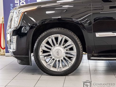 Used 2016 Cadillac Escalade Platinum AWD/4WD image 7
