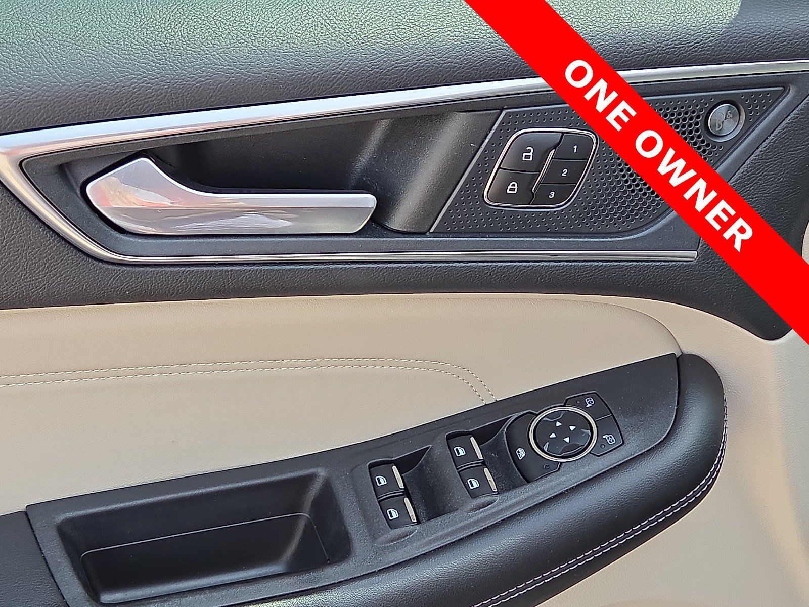Used 2023 Ford Edge Titanium w/ Cargo Accessory Package AWD/4WD image 13