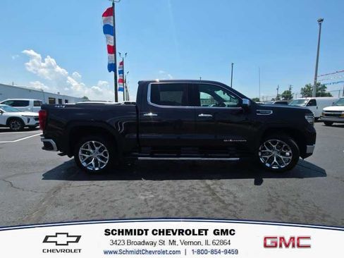 Used 2022 GMC Sierra 1500 SLT w/ SLT Premium Package AWD/4WD image 4