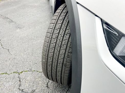 New 2026 Hyundai Ioniq 5 SE image 3