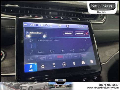 Used 2023 Jeep Grand Cherokee Limited AWD/4WD image 22