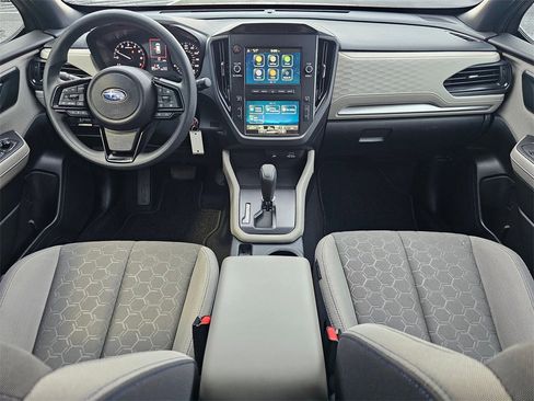 Used 2025 Subaru Forester image 18