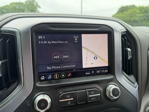 Used 2019 GMC Sierra 1500 SLT w/ SLT Premium Plus Package AWD/4WD image 26
