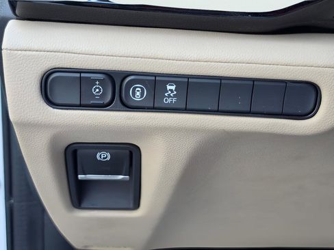 Used 2023 Acura MDX SH-AWD image 16