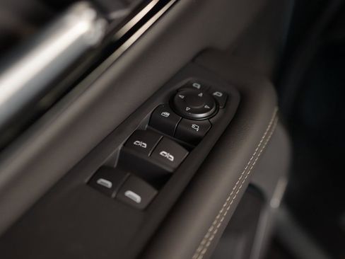 New 2026 GMC Yukon XL Elevation image 26