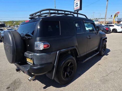 Used 2007 Toyota FJ Cruiser 4WD image 5