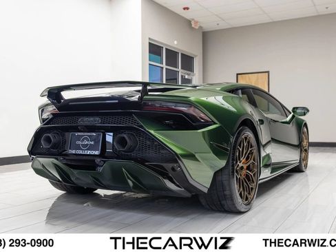 Used 2024 Lamborghini Huracan Tecnica RWD image 40