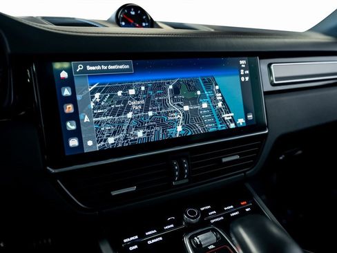 Used 2022 Porsche Cayenne S Platinum image 50