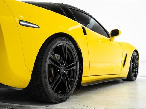 Used 2013 Chevrolet Corvette Coupe w/ 3LT Preferred Equipment Group RWD image 13