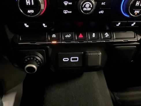 Used 2022 Chevrolet Silverado 1500 RST w/ Z71 Off-Road Package image 22