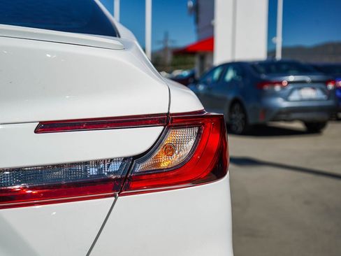 New 2026 Toyota Camry SE FWD image 8