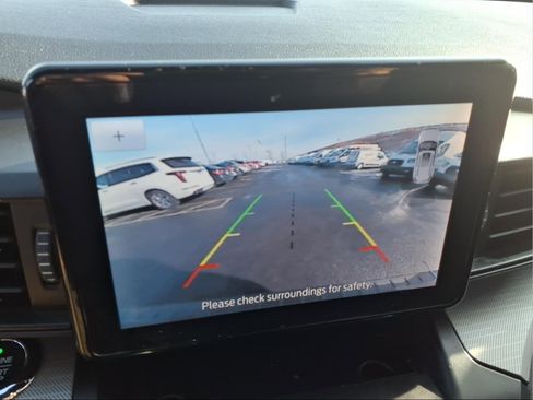 Used 2020 Ford Explorer XLT image 10