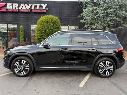 Used 2024 Mercedes-Benz GLB 250 4MATIC image 9