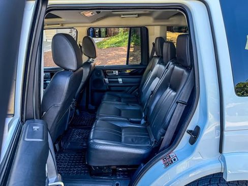 Used 2016 Land Rover LR4 HSE image 9