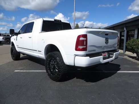 Used 2023 RAM 3500 Limited image 3