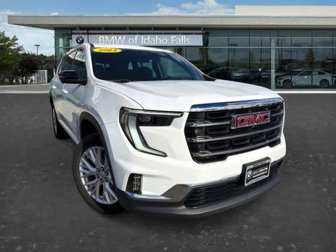 Used 2024 GMC Acadia Elevation image 2