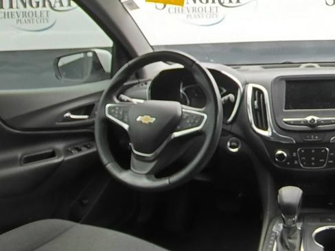 Used 2022 Chevrolet Equinox LT FWD image 16