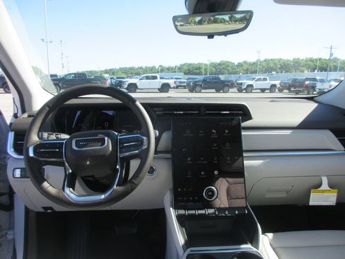 New 2026 GMC Terrain Denali AWD/4WD image 13
