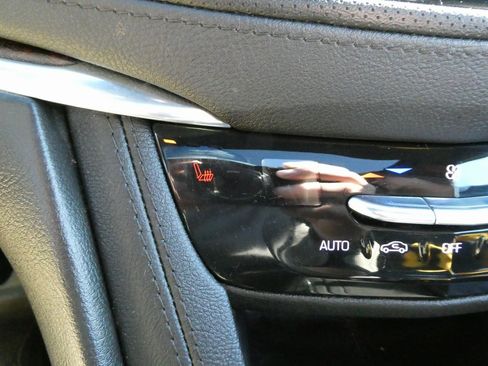 Used 2020 Cadillac XT5 Premium Luxury image 26