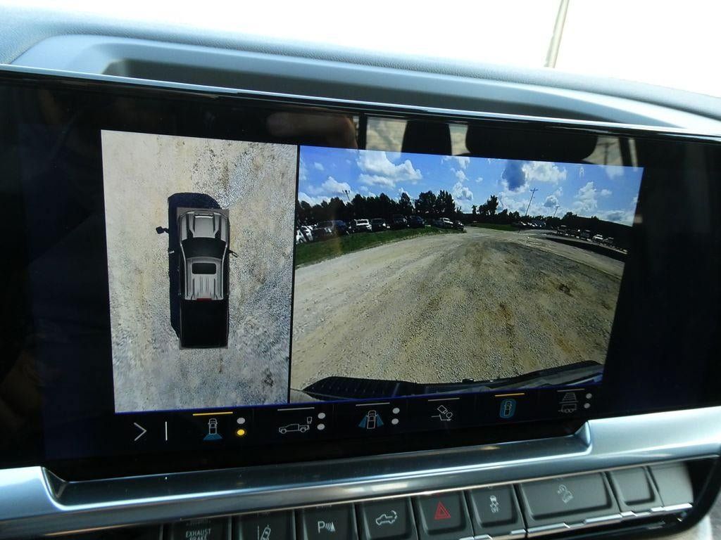 New 2026 Chevrolet Silverado 2500 LTZ w/ LTZ Plus Package AWD/4WD image 30