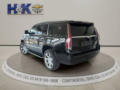 Used 2019 Cadillac Escalade Premium Luxury AWD/4WD image 4