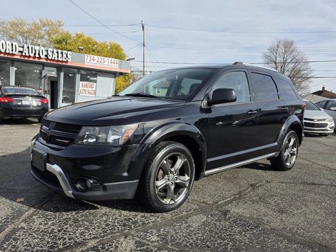 Used 2017 Dodge Journey Crossroad image 1