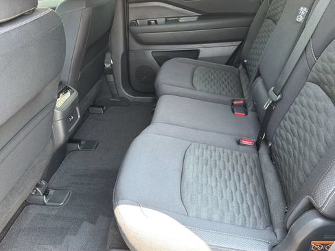 Used 2022 Nissan Pathfinder S FWD image 20