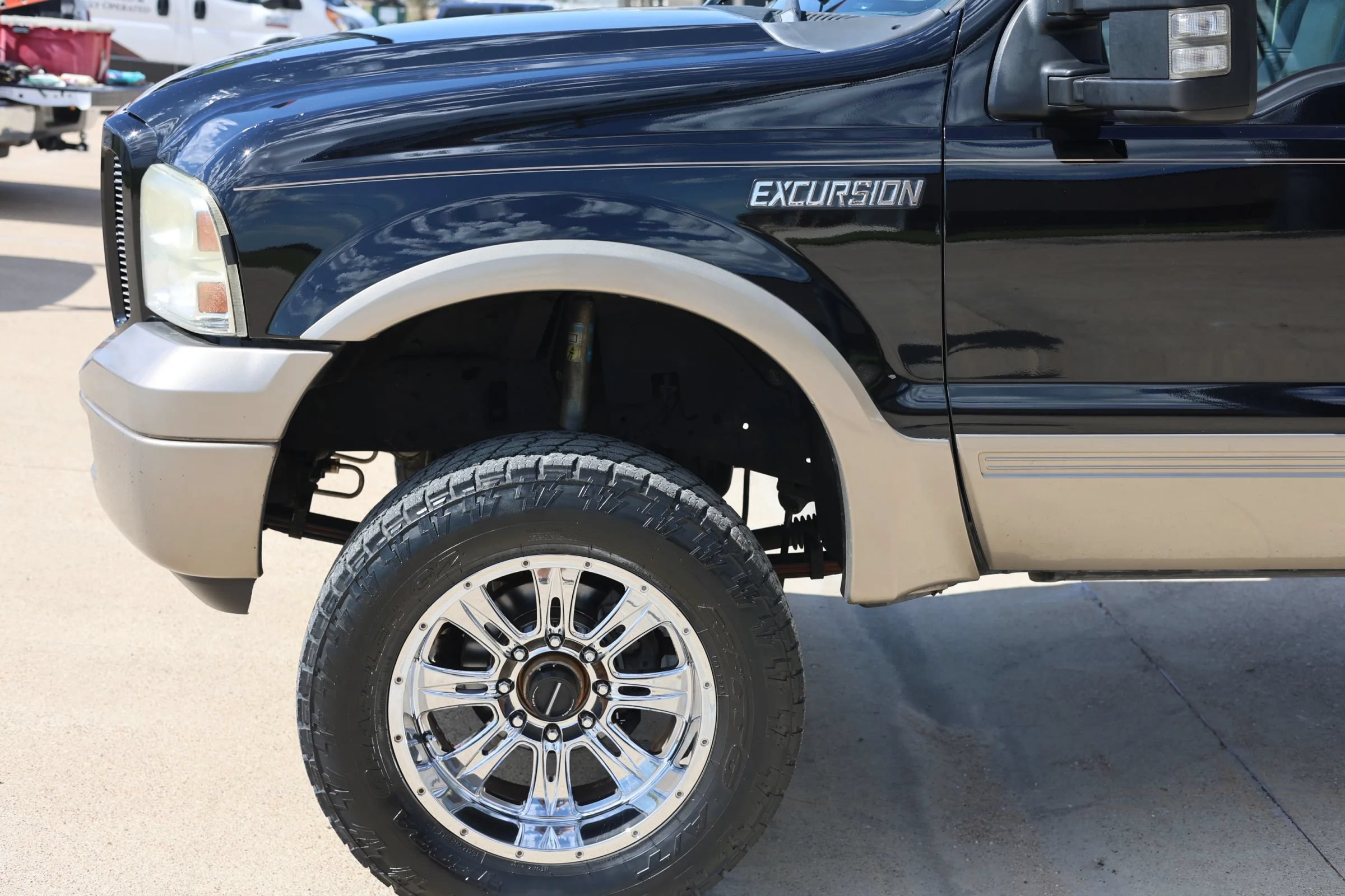 Used 2005 Ford Excursion Eddie Bauer AWD/4WD image 13