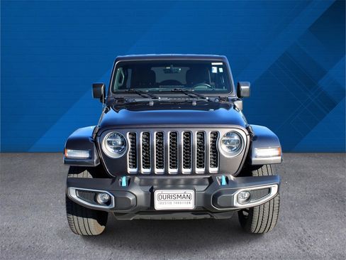 Used 2022 Jeep Wrangler Unlimited Sahara w/ Cold Weather Group image 4