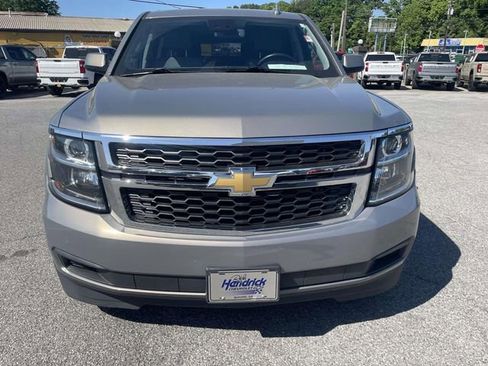 Used 2018 Chevrolet Suburban LT AWD/4WD image 10
