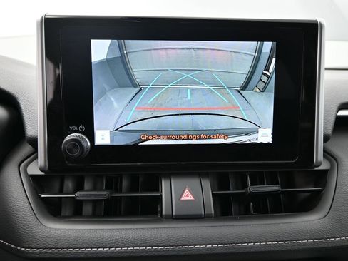 Used 2023 Toyota RAV4 XLE w/ Convenience Package image 21