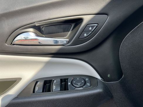 Used 2024 Chevrolet Equinox LS w/ LS Convenience Package FWD image 23