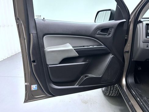 Used 2015 GMC Canyon 2WD Crew Cab w/ Convenience Package image 9