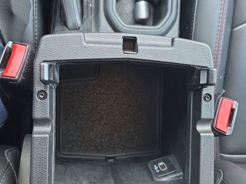 Used 2021 Jeep Wrangler Unlimited Rubicon image 37