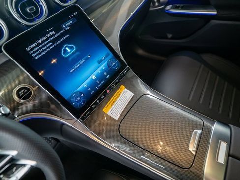 New 2025 Mercedes-Benz GLC 350e 4MATIC image 21