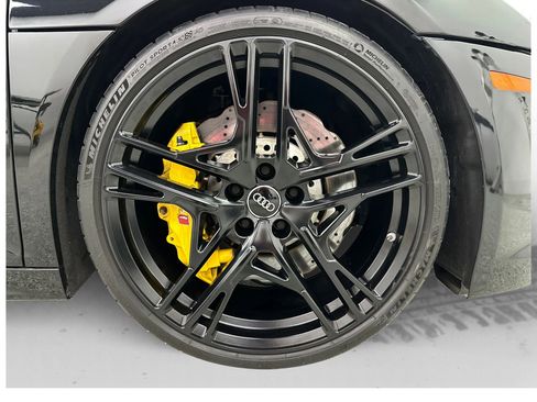 Used 2017 Audi R8 V10 image 22