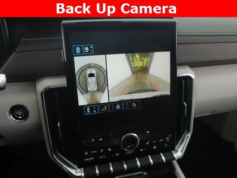 Used 2024 GMC Acadia Denali image 25