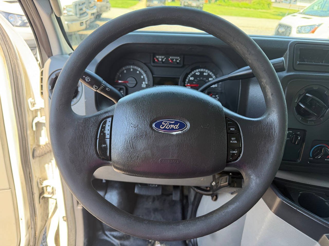 Used 2016 Ford E-350 and Econoline 350 Super Duty w/ Power Windows & Locks Group RWD image 14
