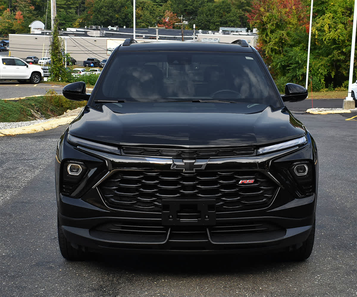 Used 2025 Chevrolet TrailBlazer RS w/ Convenience Package AWD/4WD image 5