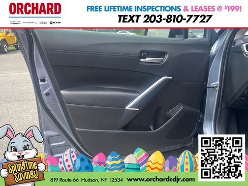 Used 2023 Toyota Corolla Cross XLE w/ Convenience Package AWD/4WD image 10