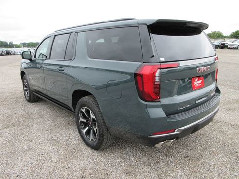 New 2026 GMC Yukon XL AT4 w/ AT4 Premium Plus Package AWD/4WD image 6