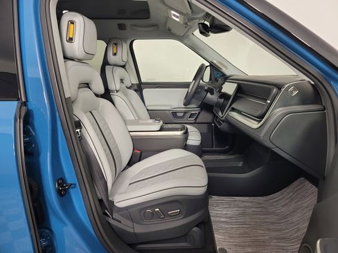 Used 2023 Rivian R1T Adventure image 24