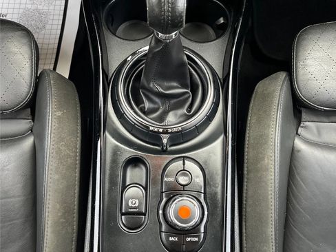 Used 2017 MINI Cooper Clubman ALL4 AWD/4WD image 16